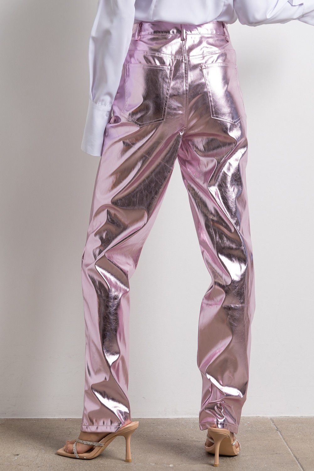Pantalón metálico