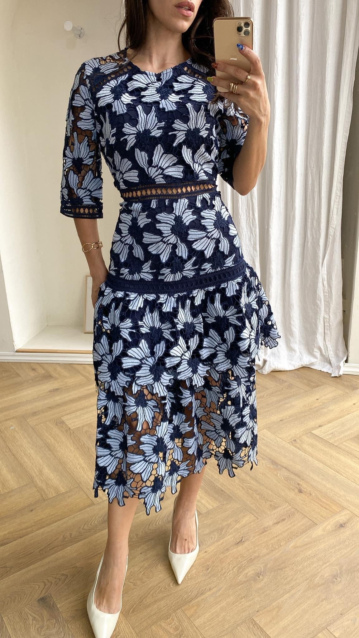Vestido liso guipiur