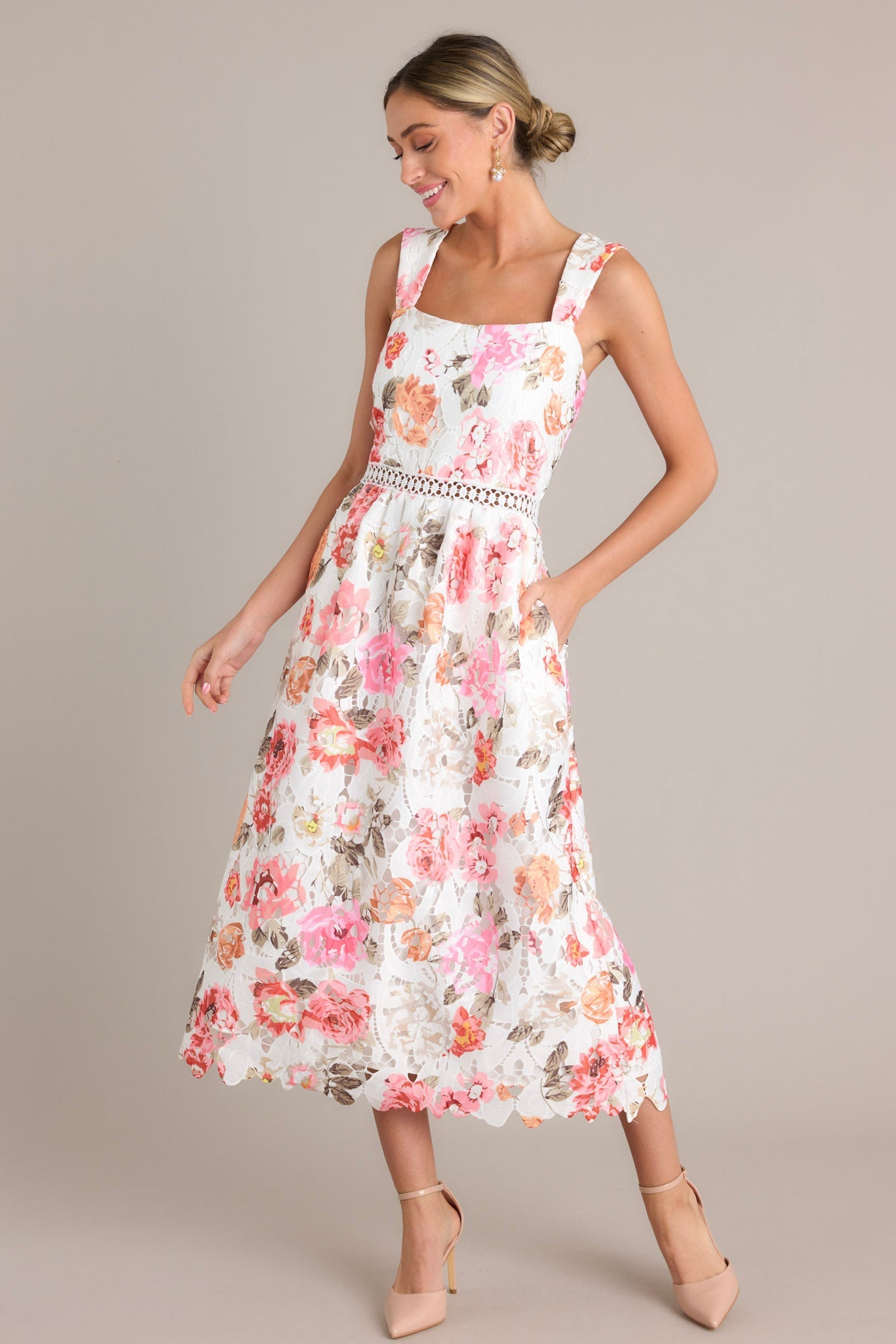 Vestido encaje floral
