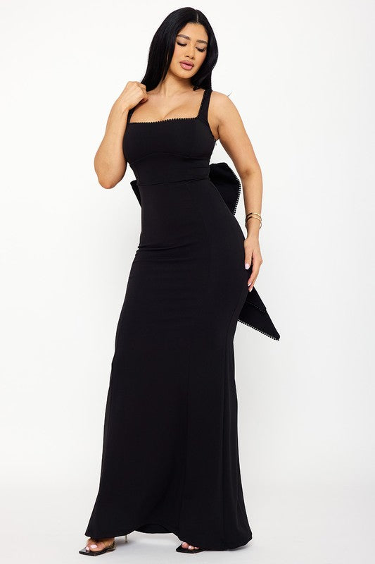 Vestido espalda moño