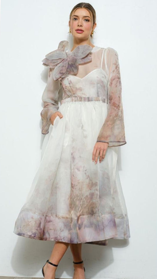 Vestido con flor midi