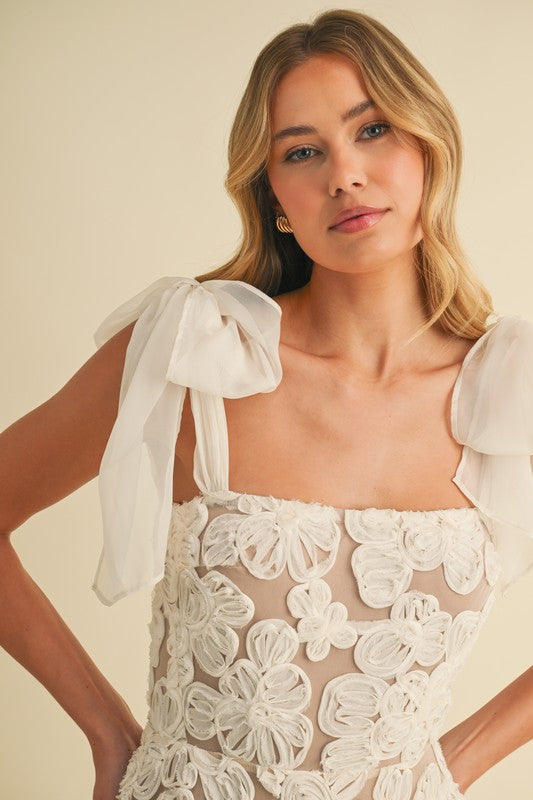 Vestido flores 3D