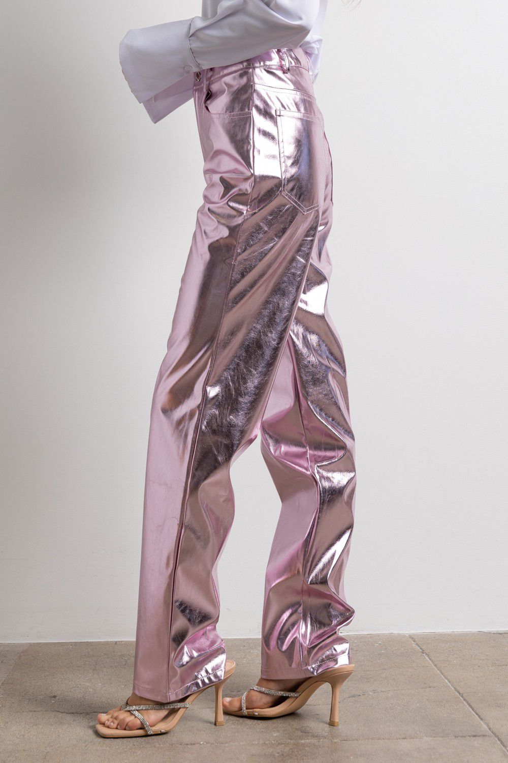Pantalón metálico