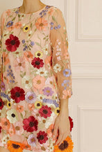 Cargar imagen en el visor de la galería, Vestido floral 3d