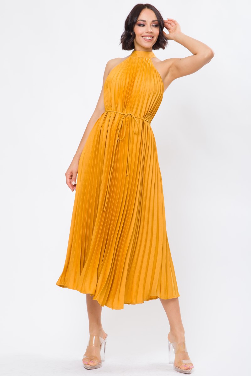 Vestido halter plisado